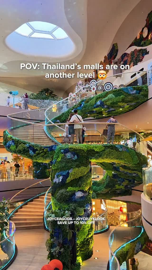 Siam Paragon's Nature-Inspired Interior