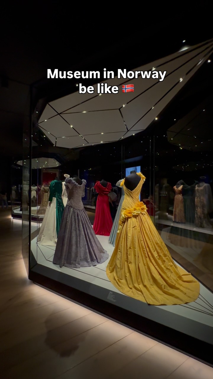 Royal Gowns Displayed at National Museum