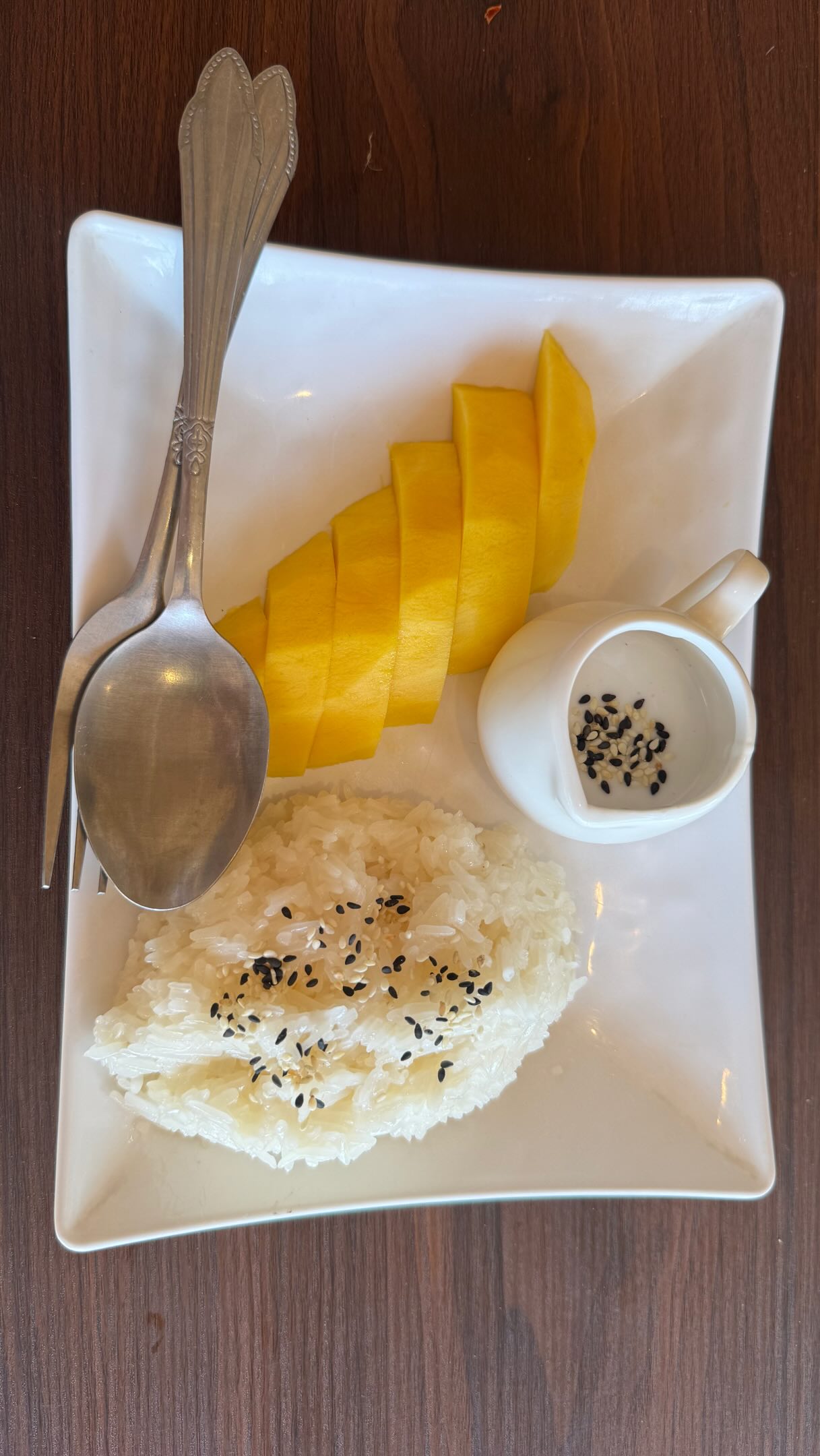 Bangkok's Best Mango Sticky Rice at Wanjai Cafe House