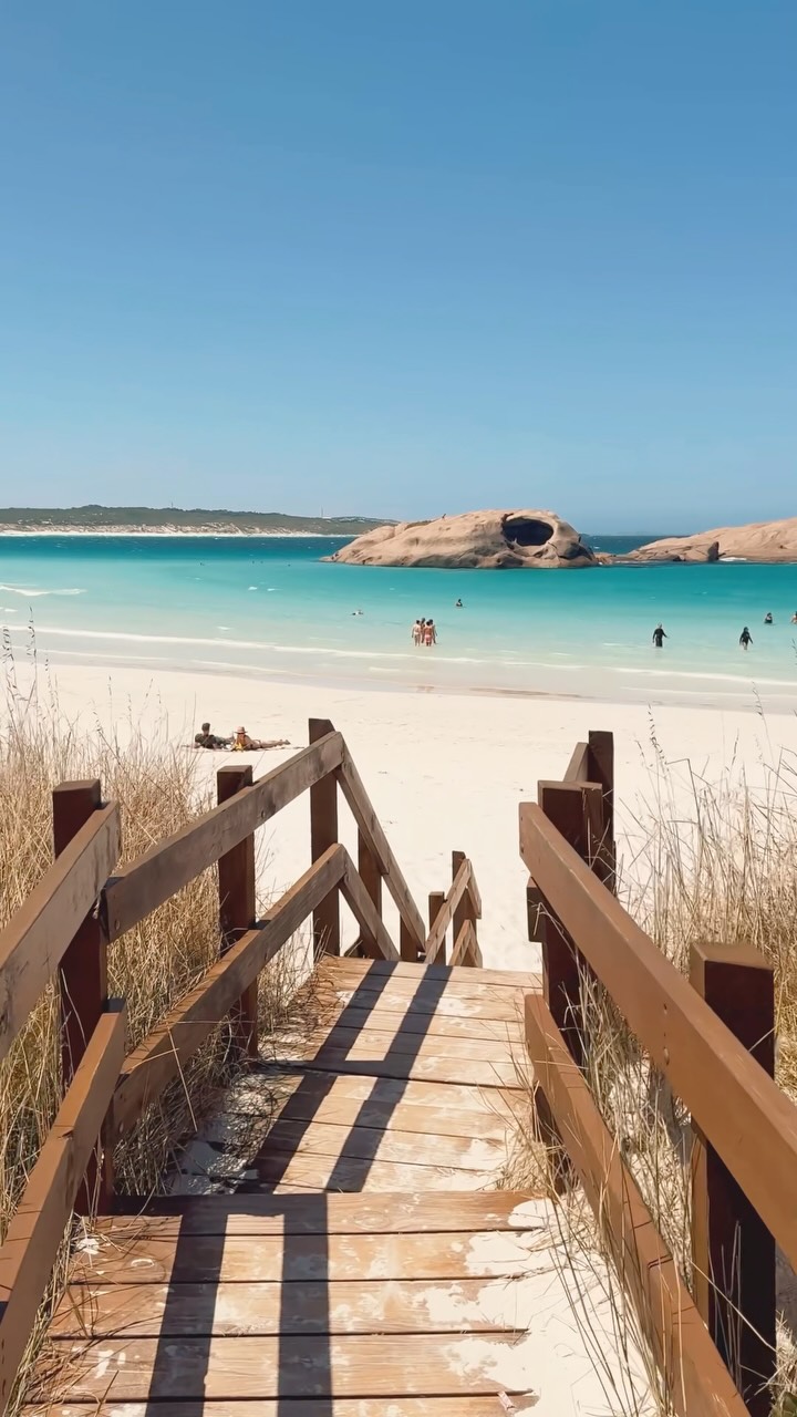 Western Australia Road Trip: Beaches and Rock Formations