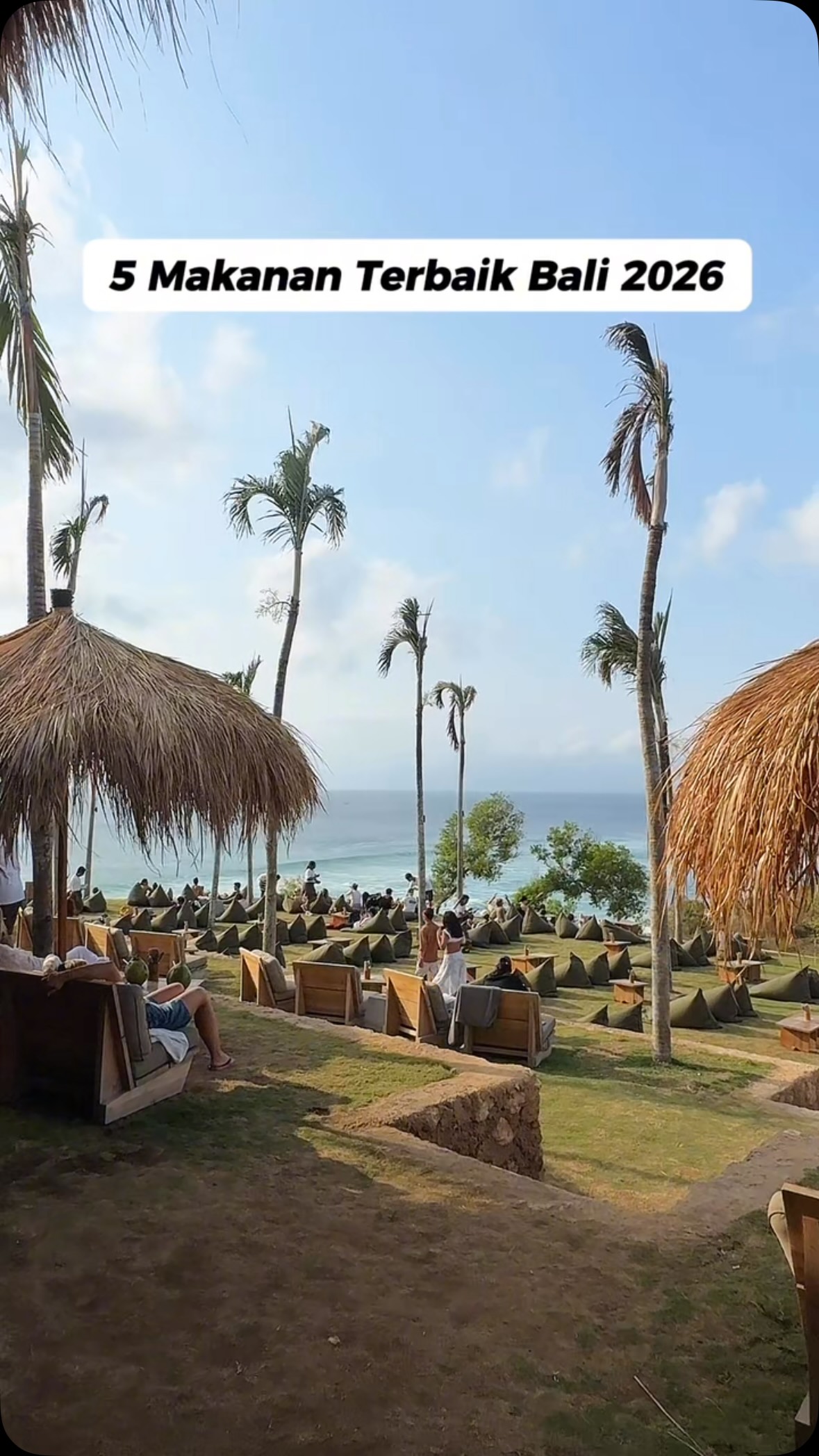Bali Eateries Offer Brunch, Acai Bowls, and More