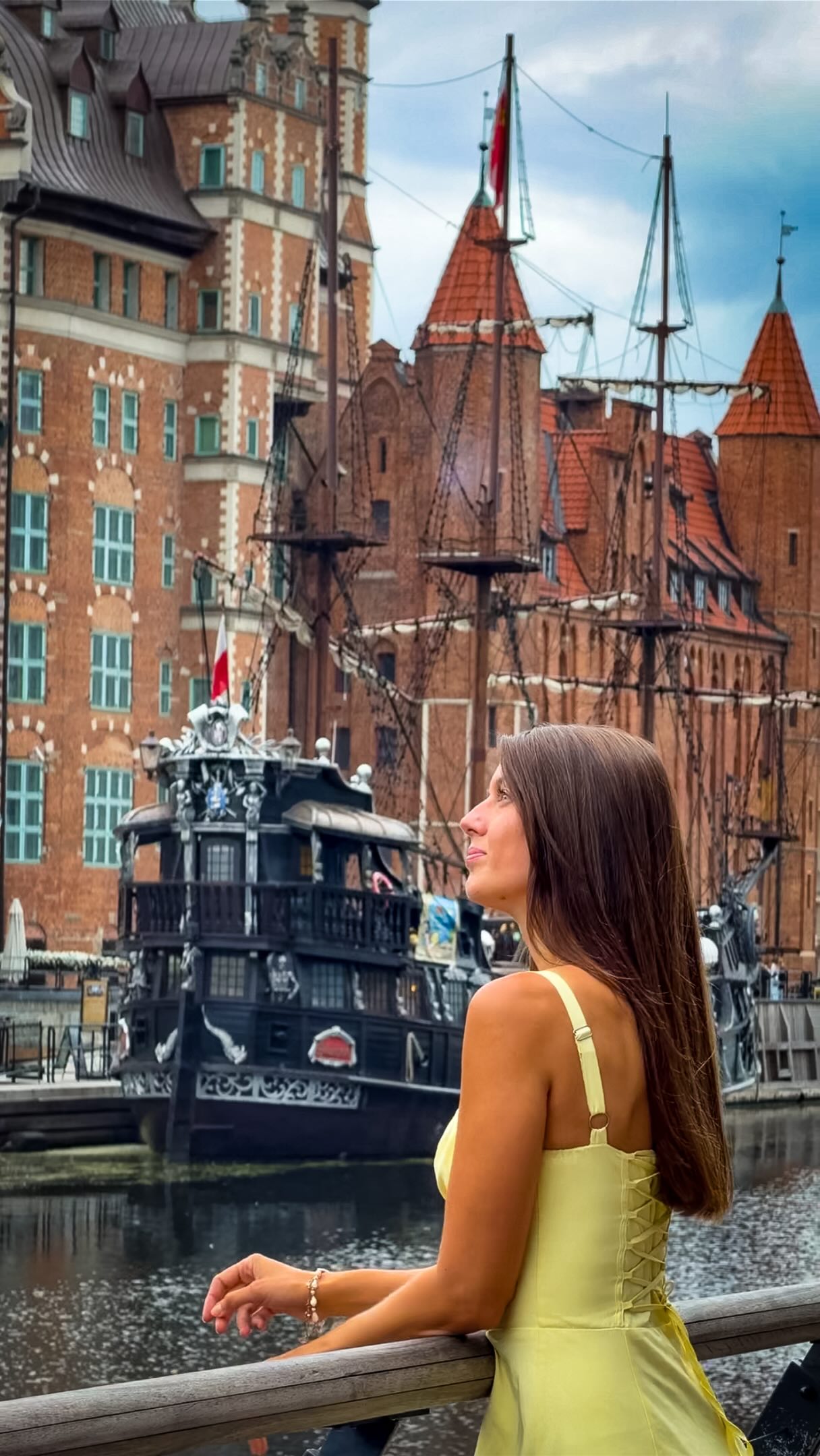 Historic Sites and Waterfront Views in Gdańsk and Gdynia