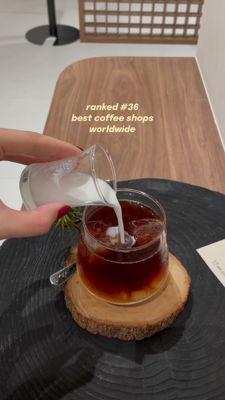 New Taipei Cafe Offers Inviting Indoor Seating