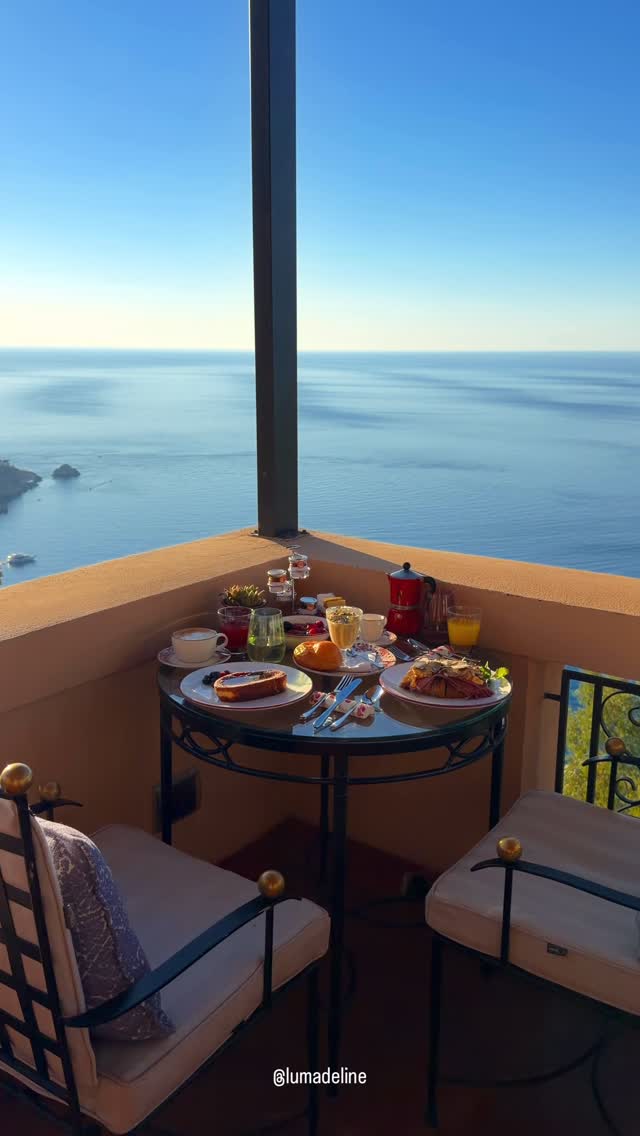 Luxury Taormina Hotel Opens With Four Seasons