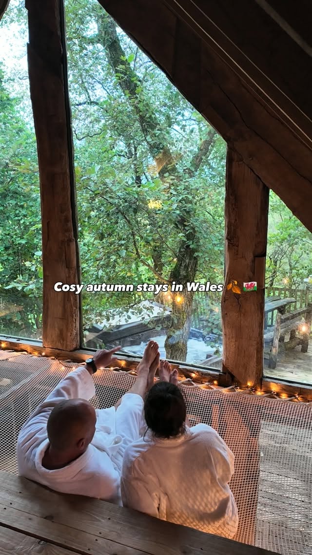 Cozy Autumn Escapes Across Wales