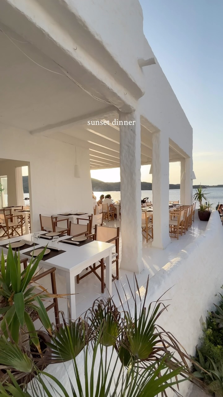 Coastal Dining And Sunset Views In Menorca