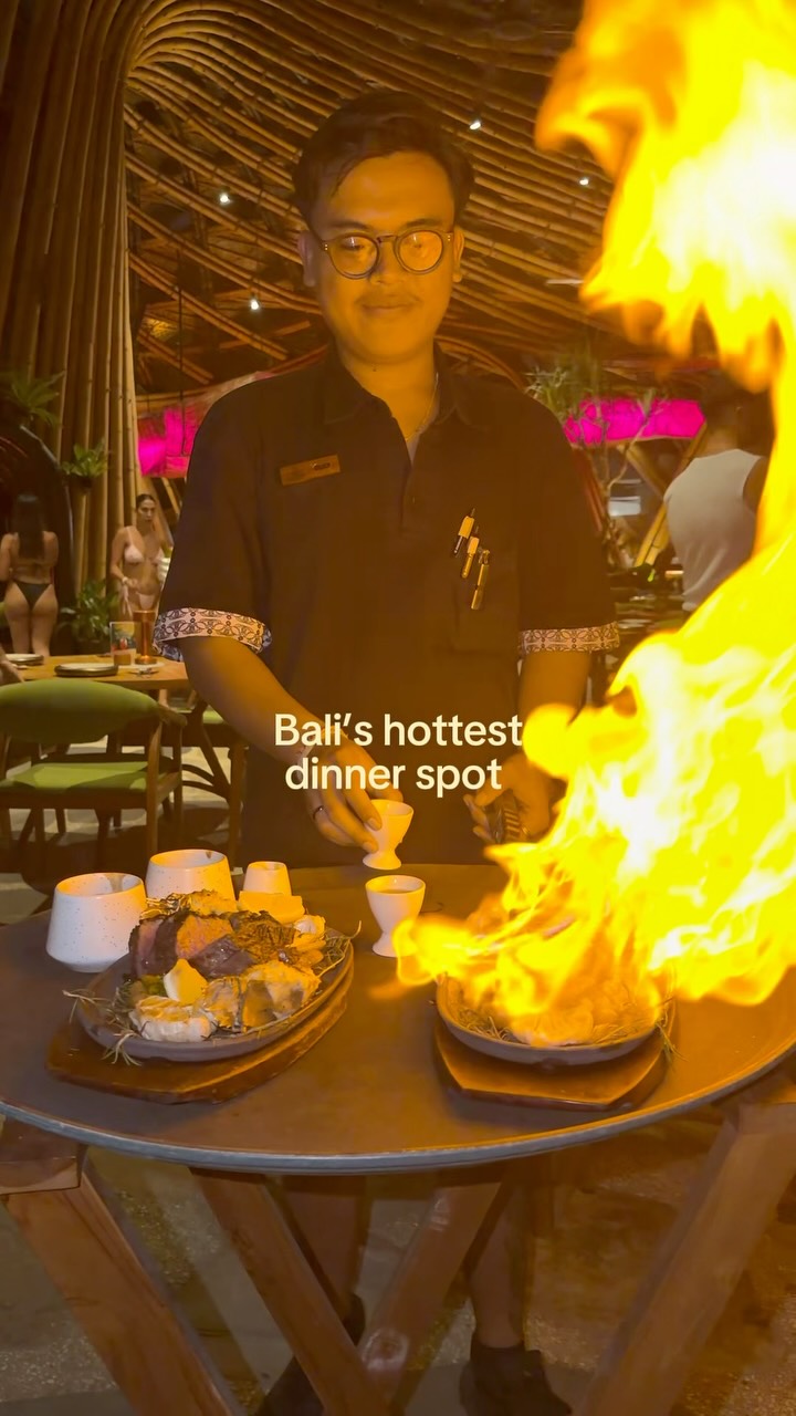 Luna Beach Club: Bali's Hot Dinner Destination