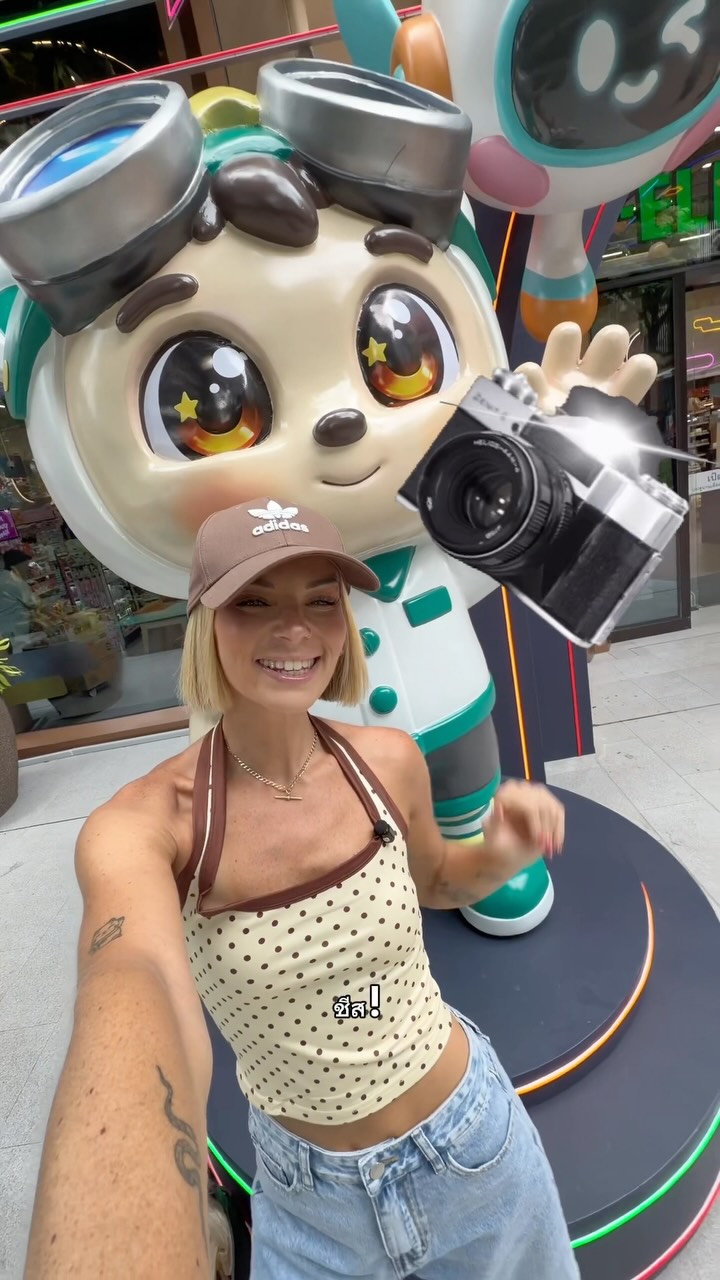 Bangkok's Unique 7-Eleven and Mall