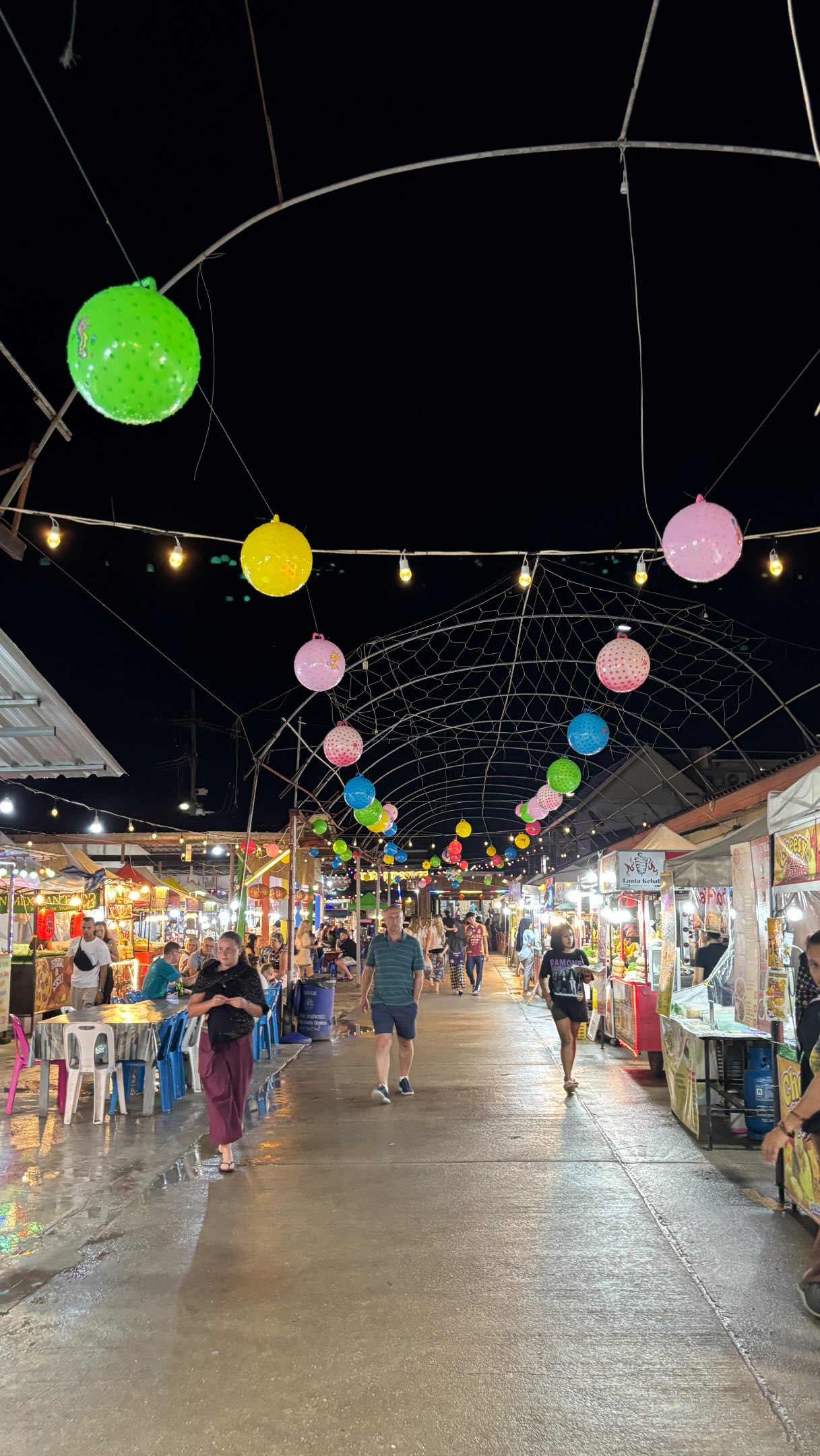 Essential Thai Night Markets For Shopping And Food