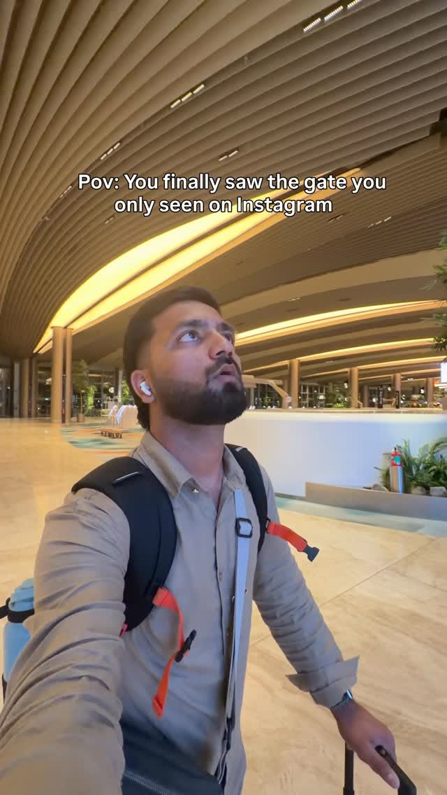 Singapore Changi Airport's Top Features