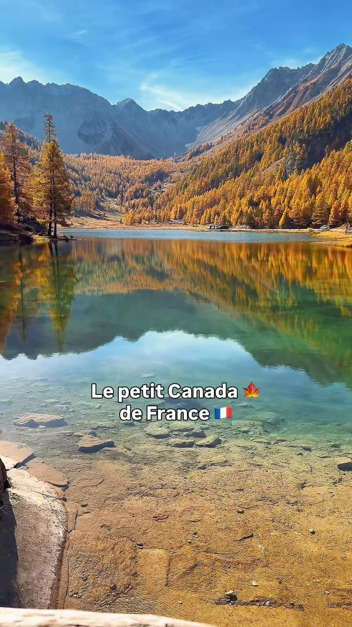 Lac de l'Orceyrette's Autumnal Colors in France