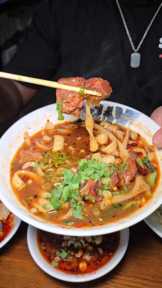 Magic Noodle's Viral Hand-Pulled Noodles