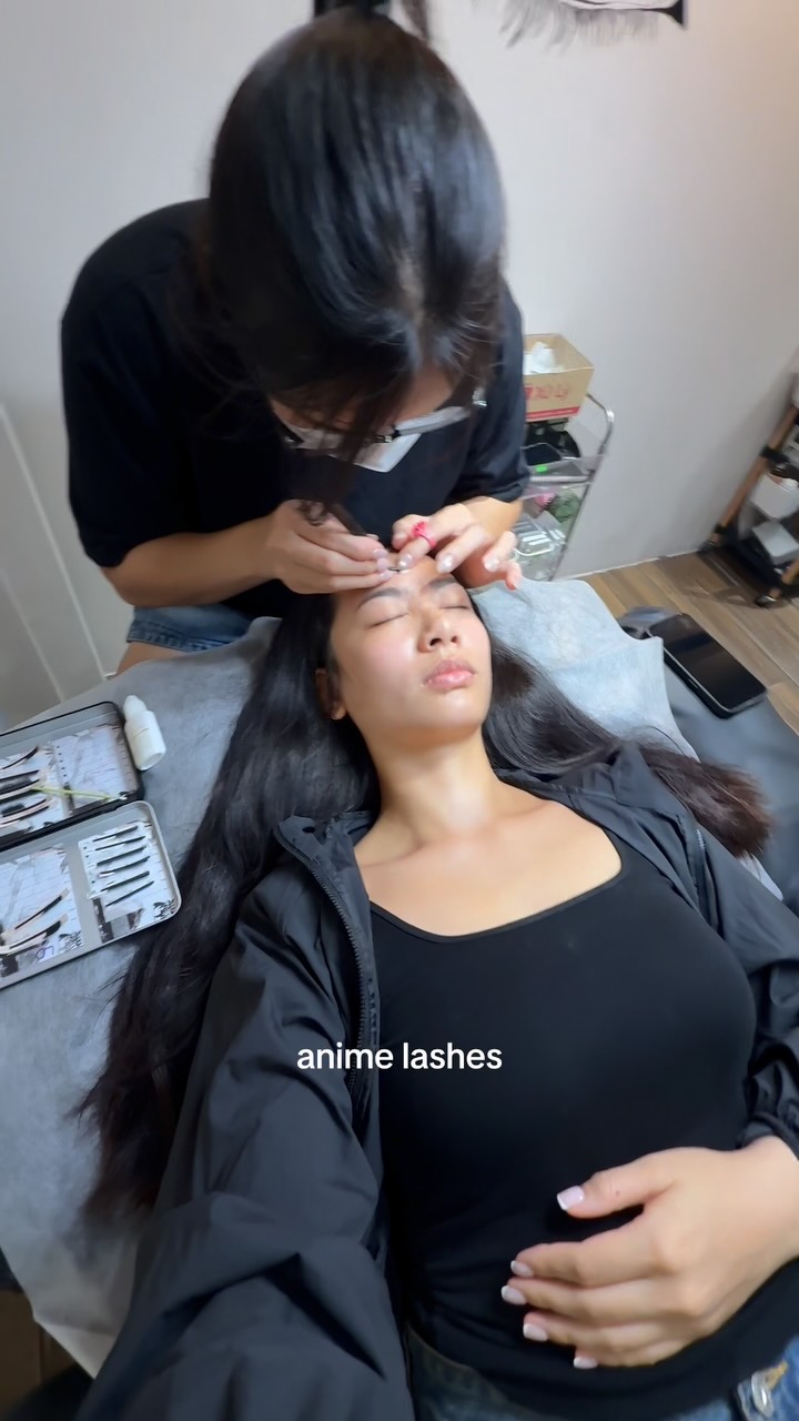 Hoi An Beauty Services: Lashes, Brows, and Nails