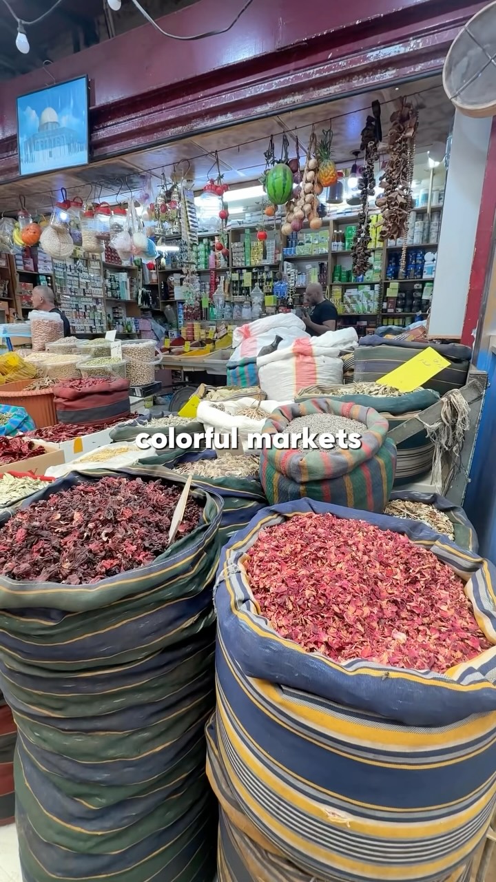 Exploring Akko's Historic Sites and Market