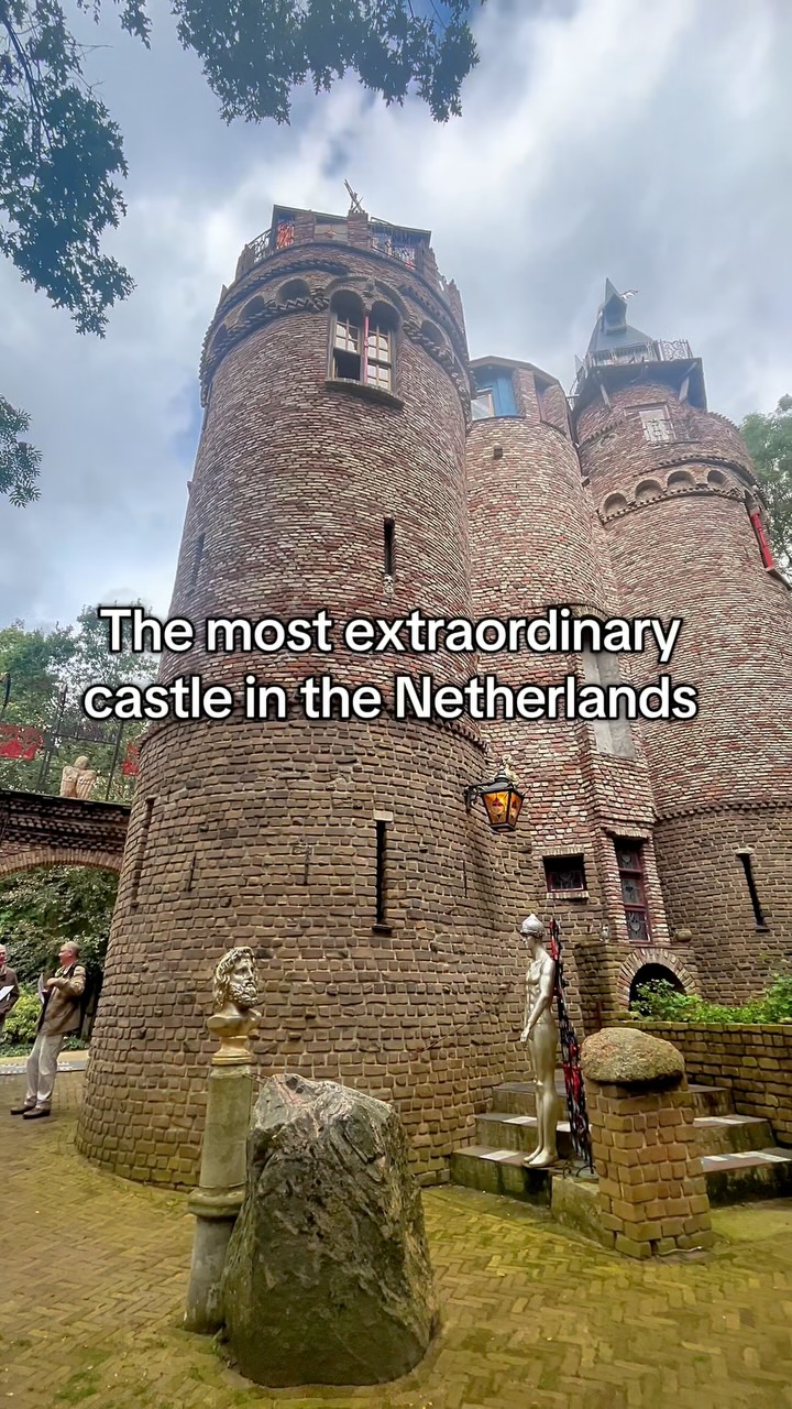 Kasteel Olt Stoutenburght: An Artist's Everlasting Creation