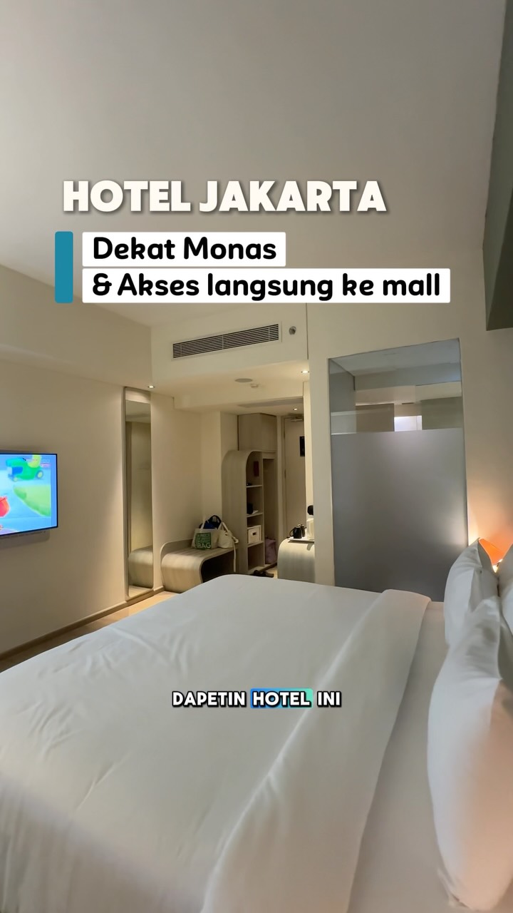 Hotels Near National Monument With Pool Access