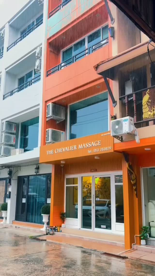 Chiang Mai: Rainy Day Massage and Airport Hotel