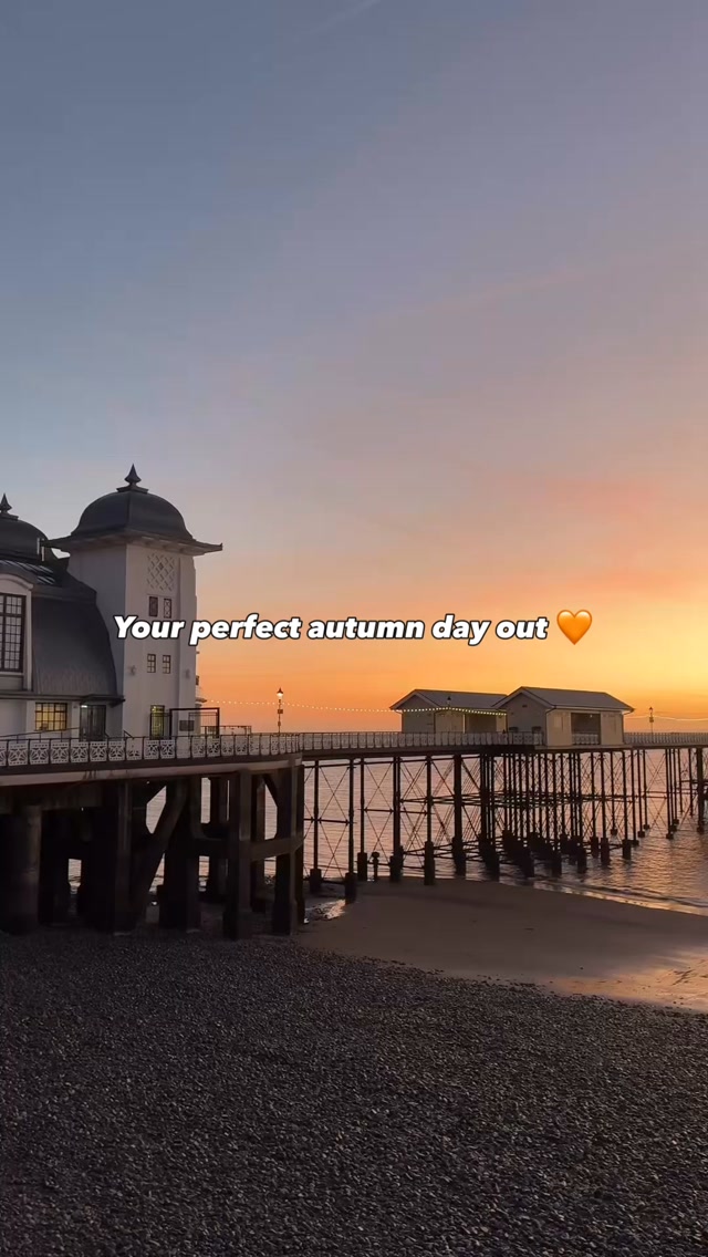 Penarth's Autumnal Charm: Pier, Shops, and Cafes