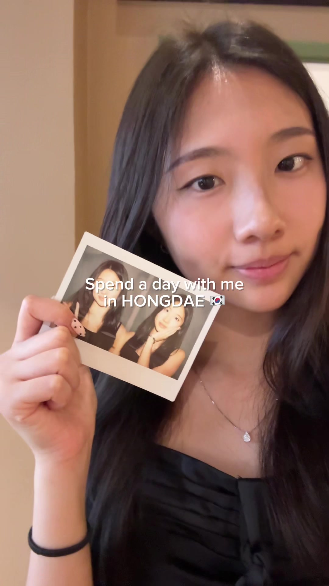 Seoul Day Trip: Hongdae Hair Salon, Market, and More