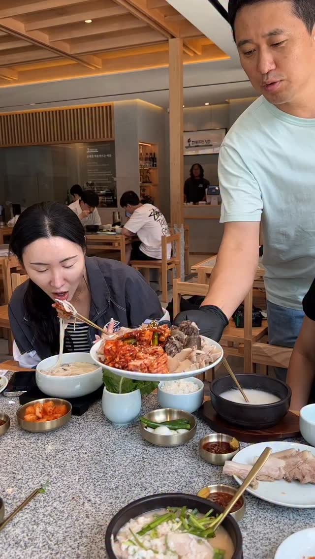 Busan Pork Soup Restaurant Serves Handmade Sundae