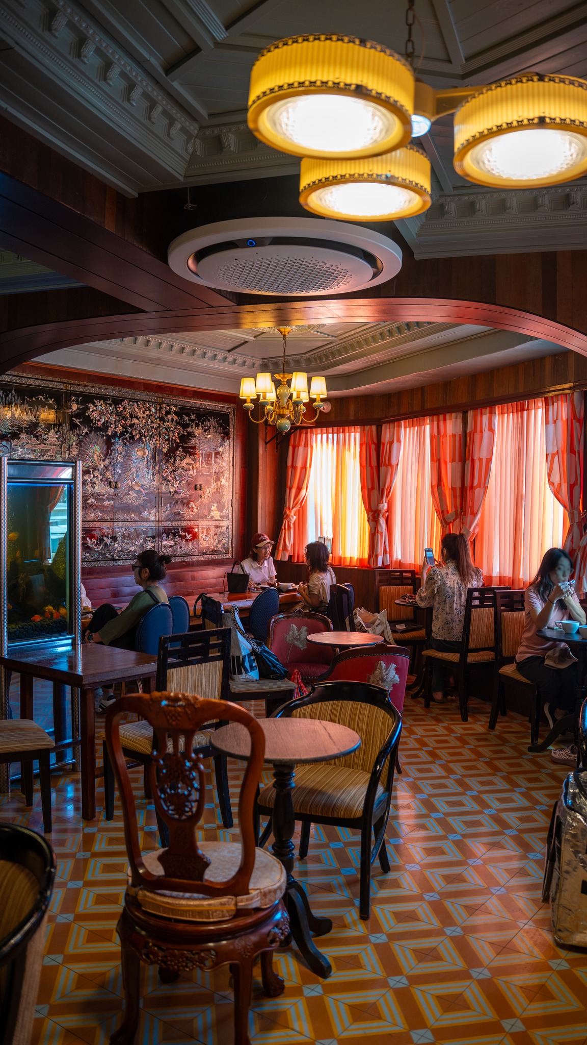 Seoul's Vintage Cafe Hanyakbang