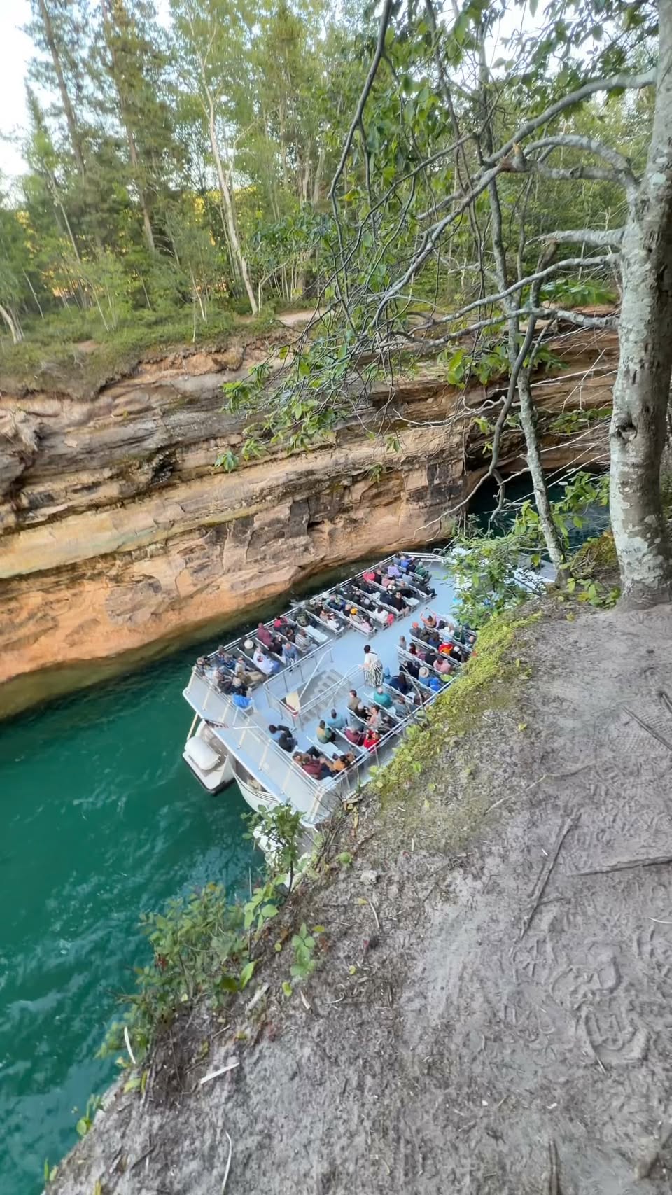 Pictured Rocks National Lakeshore's Scenic Beauty