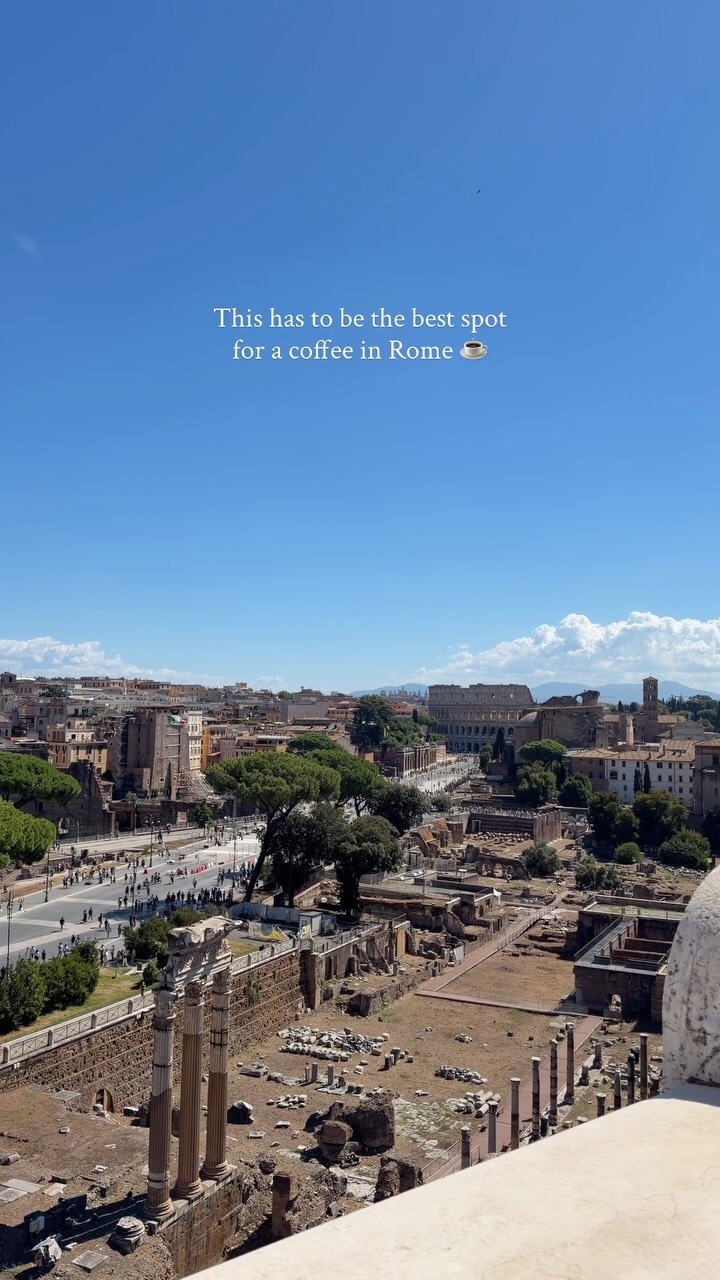 Italian Cafes Near Roman Landmarks