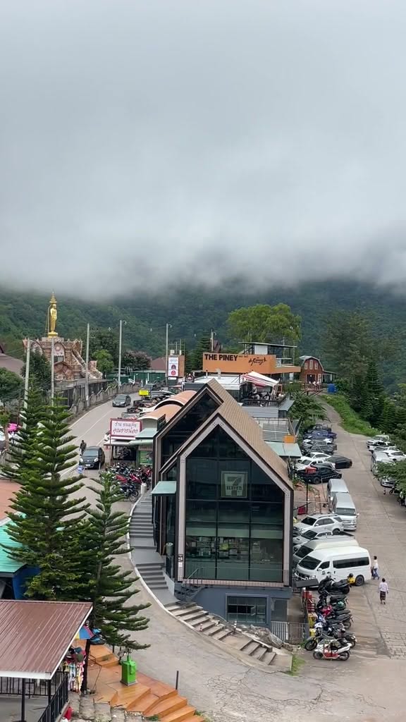 Scenic Khao Kho Spots Featuring Cafes and Stores