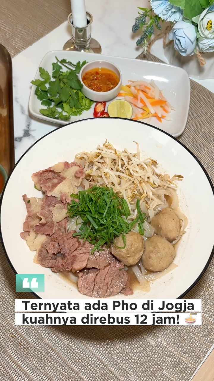 Vietnamese Restaurants Serve Rich Pho