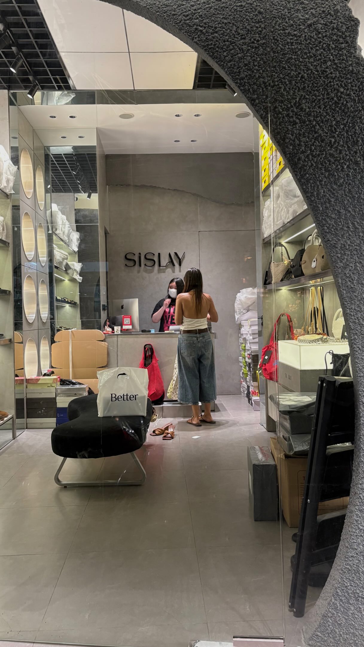 Hanoi Fashion Boutiques For A Shopping Trip