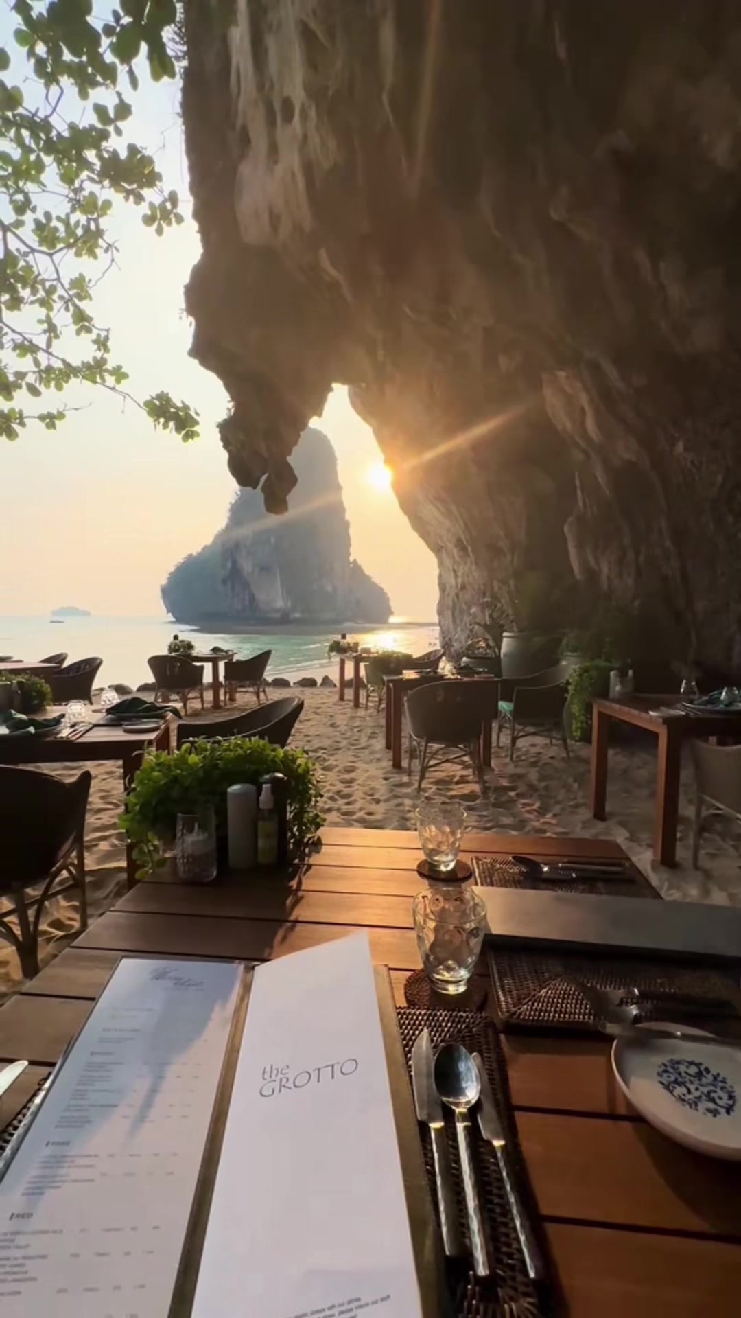 Beachfront Cave Dining At The Grotto