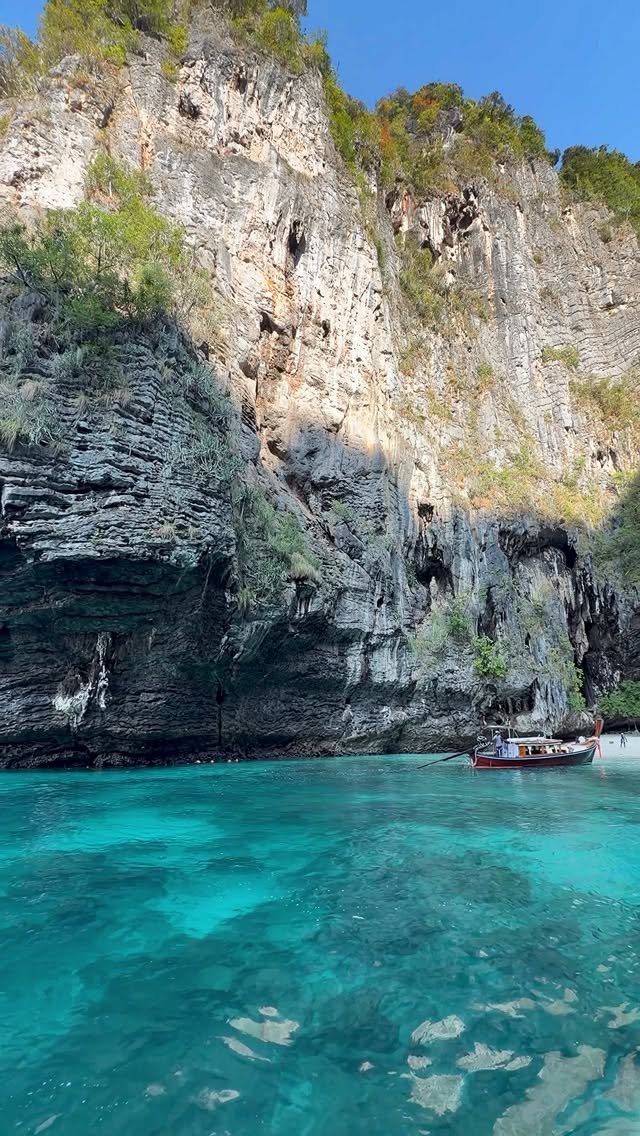 Island Beaches With Limestone Cliffs