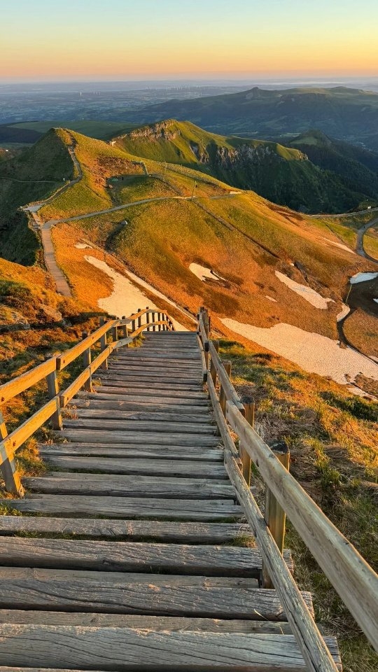 Puy de Sancy's Volcanic Landscapes and Hiking Trails