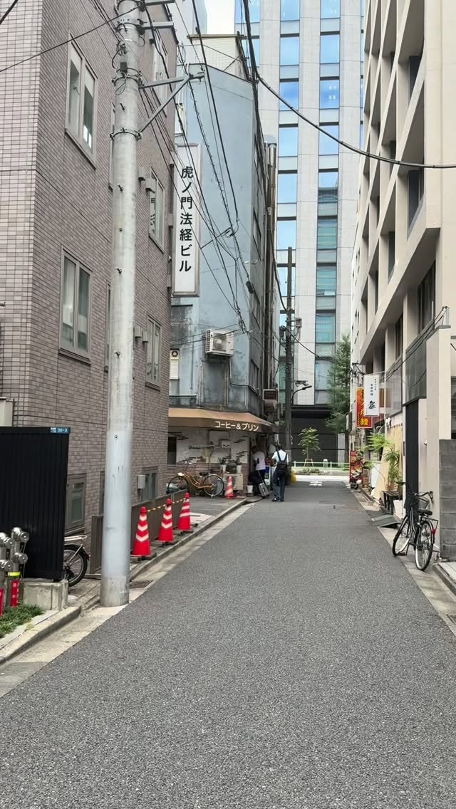 Hekkelun Cafe: Tokyo's Pudding Haven