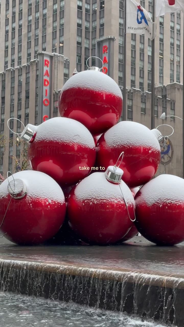 New York City Christmas Sights in Snowfall