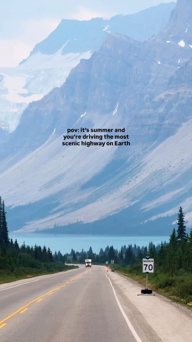 Scenic Drive Along Icefields Parkway