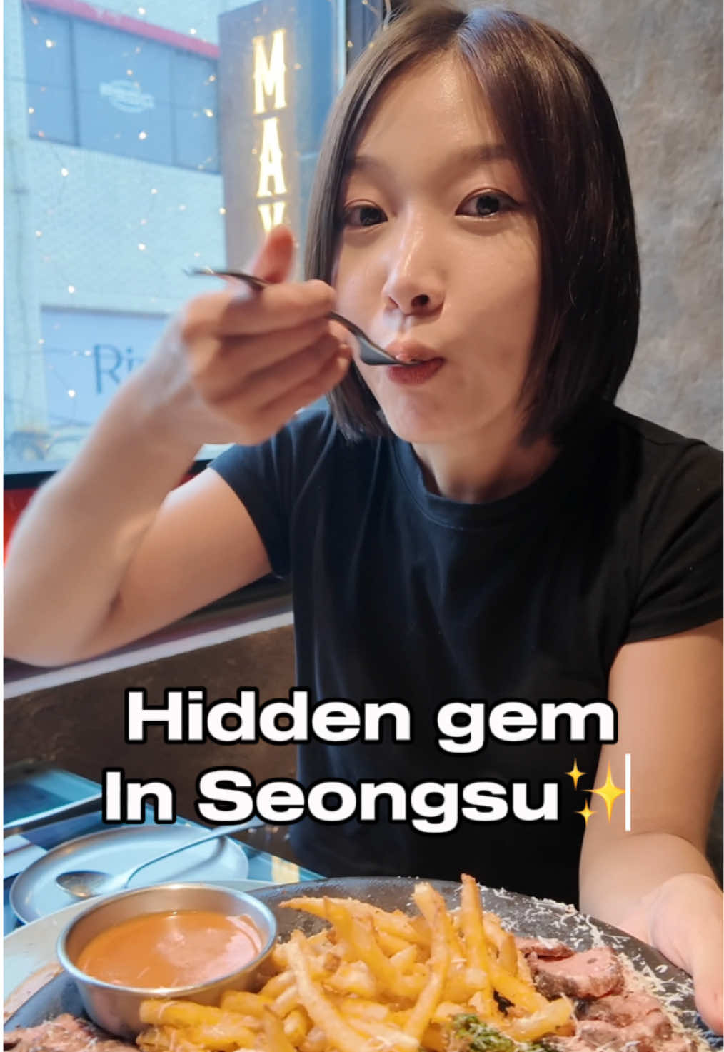 Seoul Restaurant For Dates In Seongsu
