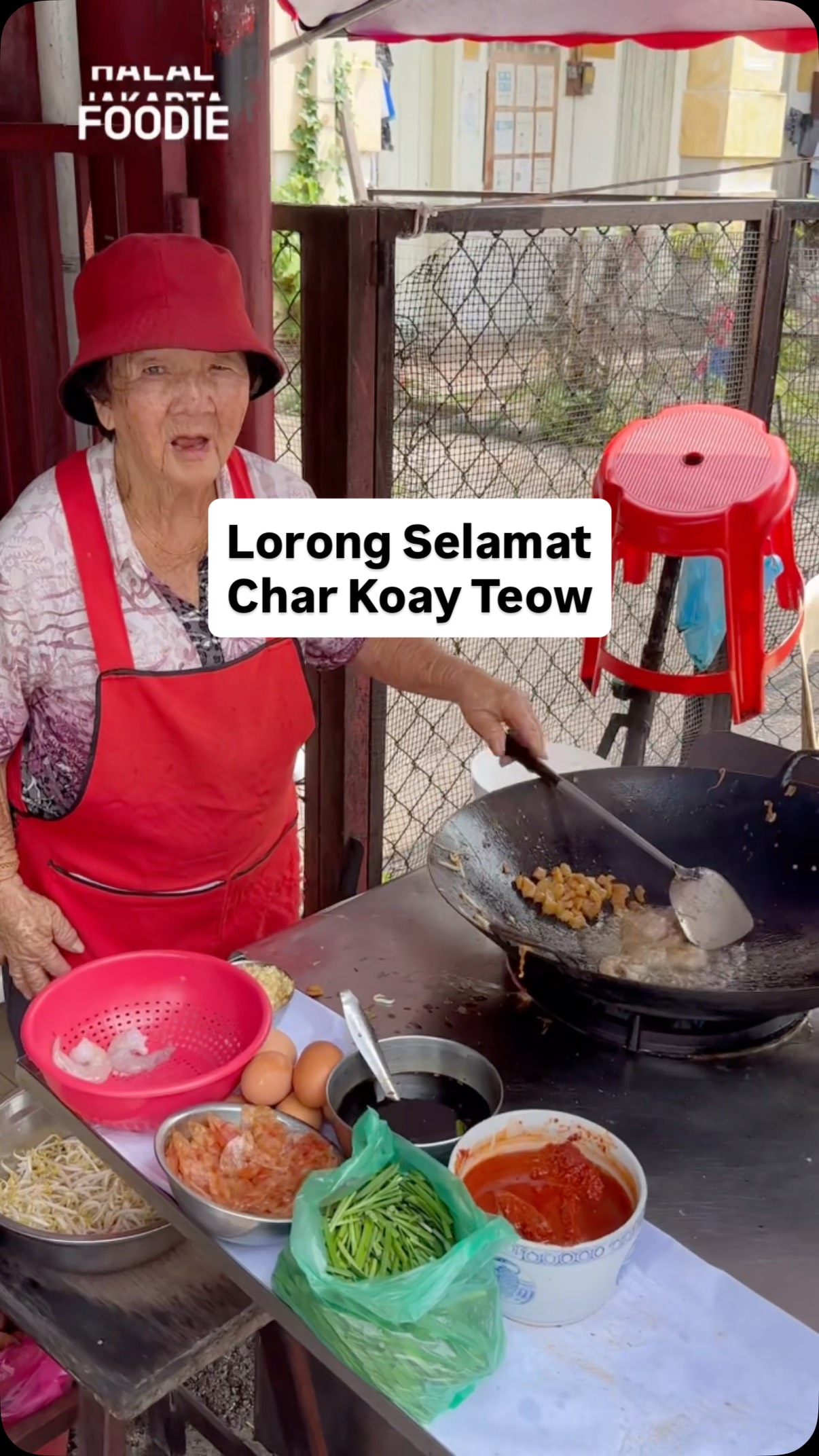 Penang's Char Koay Teow: Lorong Selamat & Heng Huat