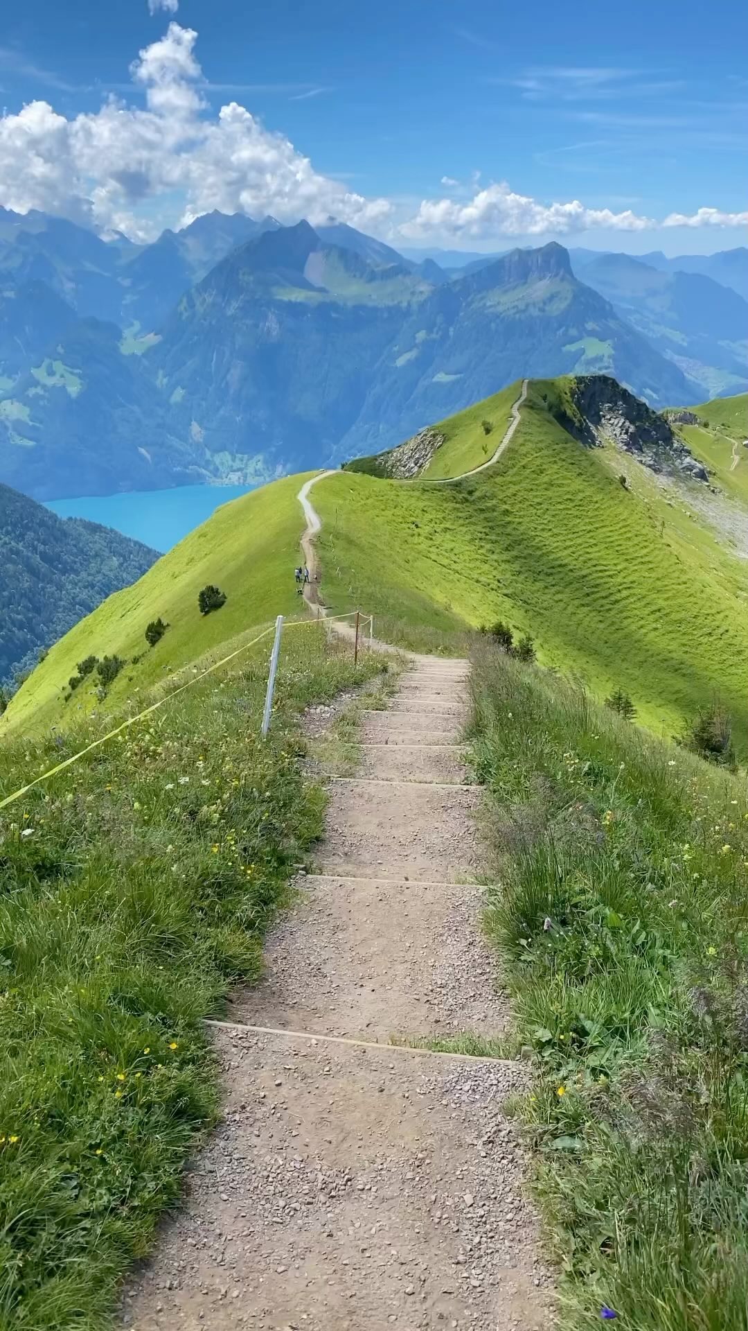 Fronalpstock: Majestic Mountain Scenery
