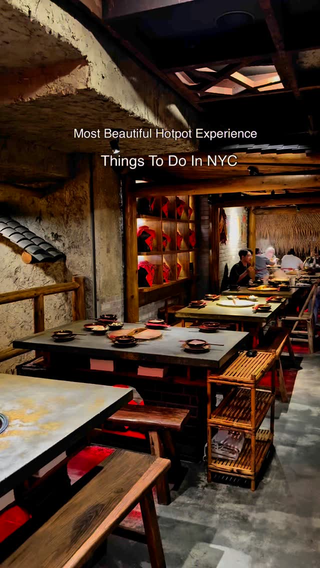 Chongqing Lao Zao Offers Immersive Hotpot Experience