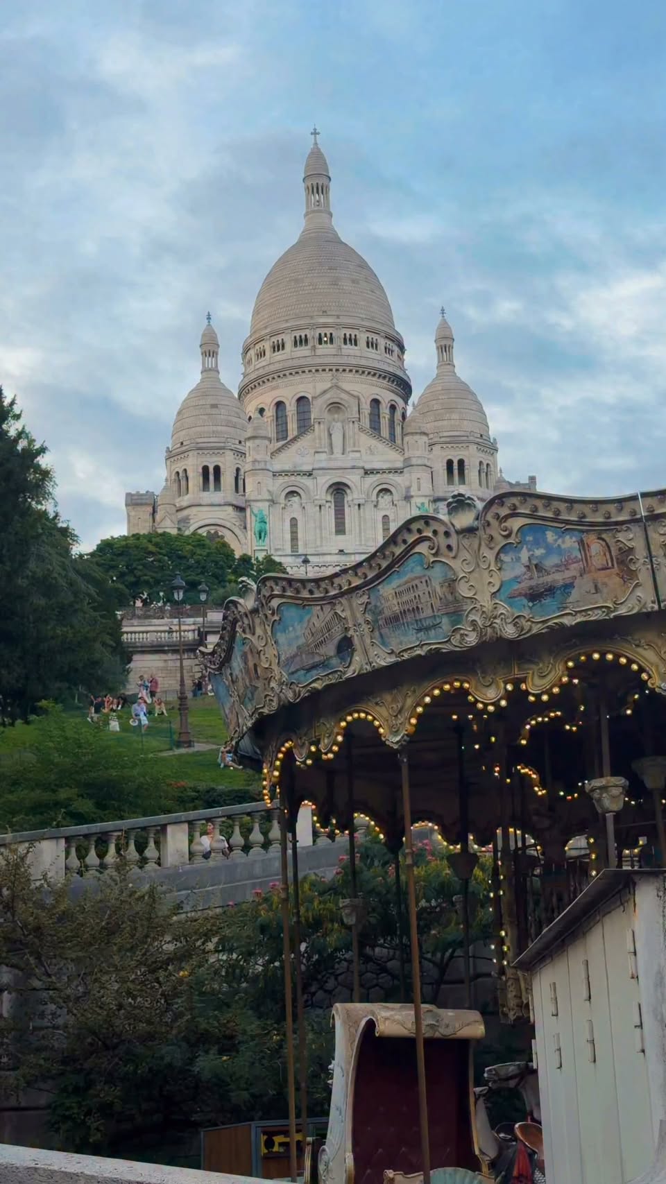 Paris Neighborhood Eiffel Tower and Sacré-Cœur