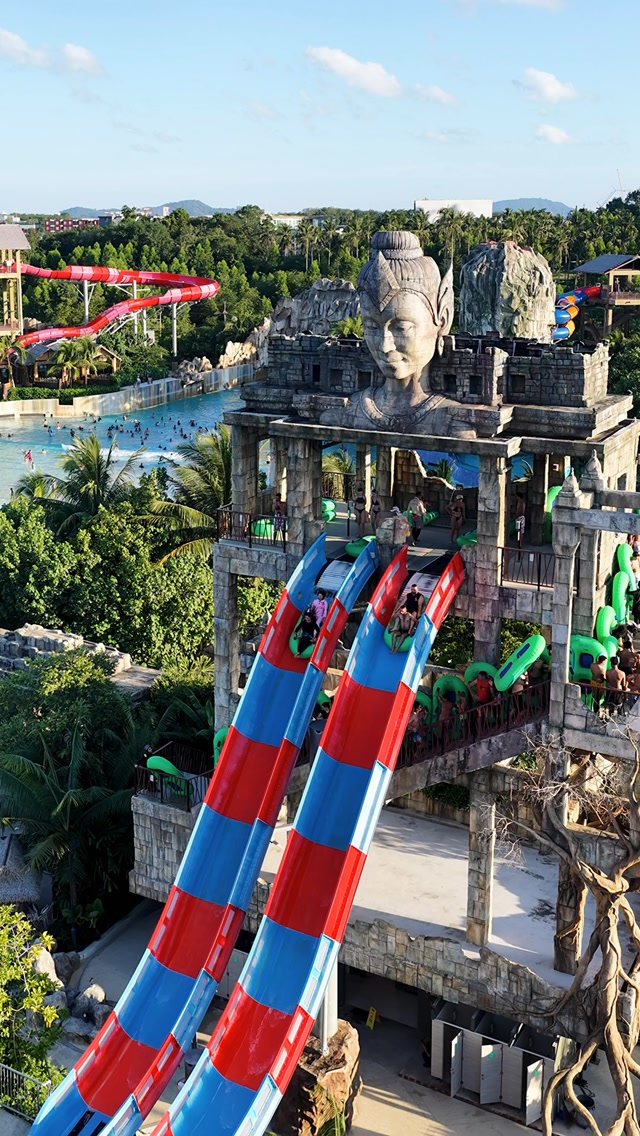 Andamanda Phuket Waterpark Slides