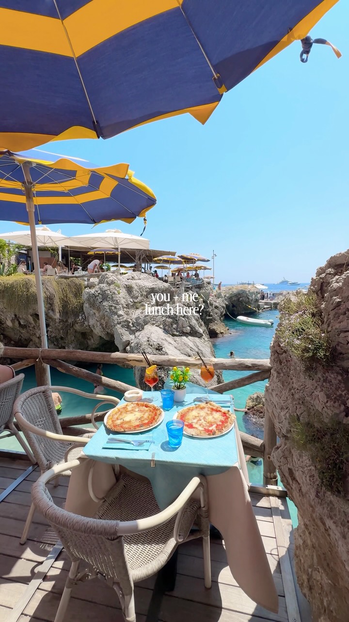 Coastal Italian Dining with Pizza and Spritz