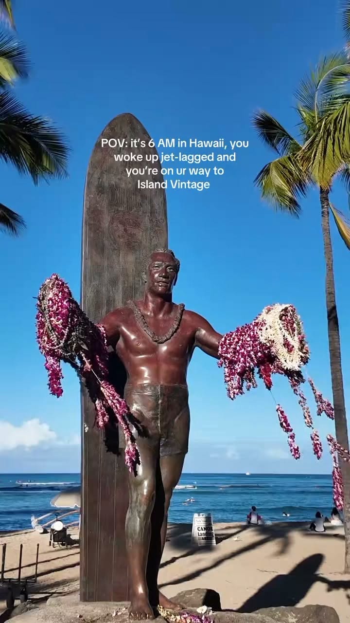 Hawaiian Coffee and Beachfront Statues