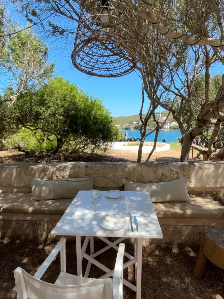 Illa del Rei Restaurant Events and Activities in Mahon