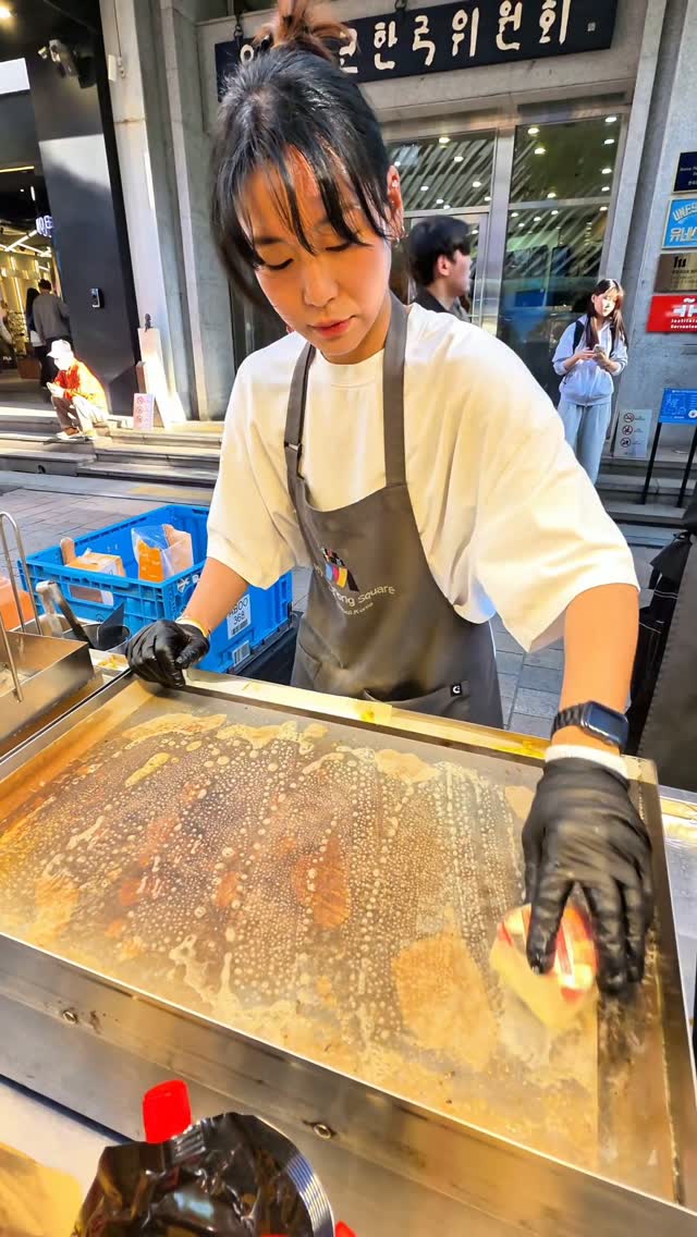 Giant Spicy Noodle Omelette At Myeongdong