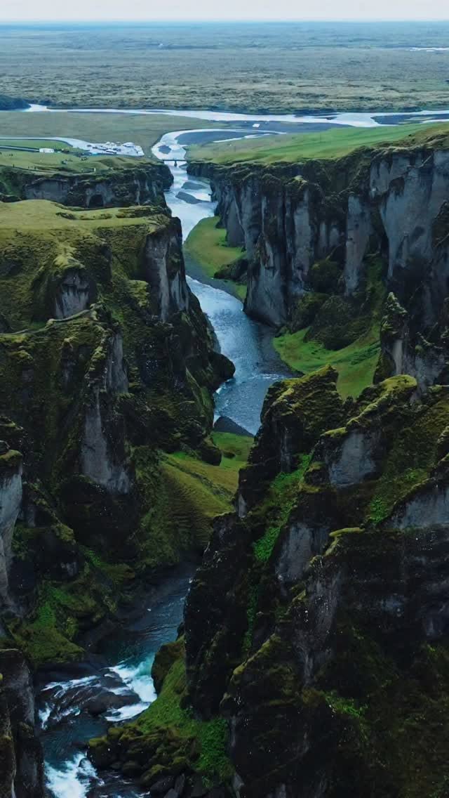 Iconic Icelandic Waterfalls and Natural Wonders