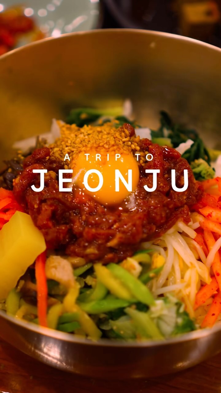 Jeonju's Hanok Village: A 24-Hour Food and Culture Immersion