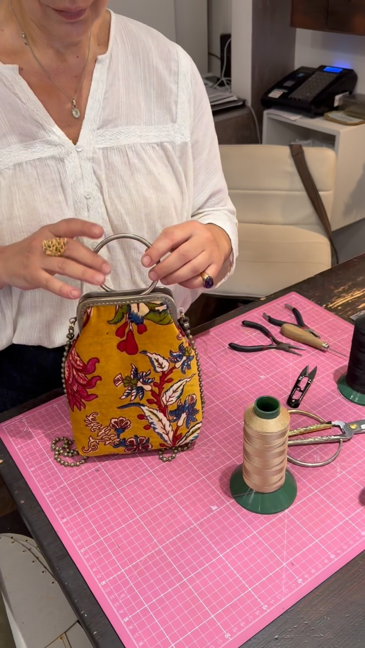 Agnes'et: Iconic Handcrafted Italian Purses in Rome