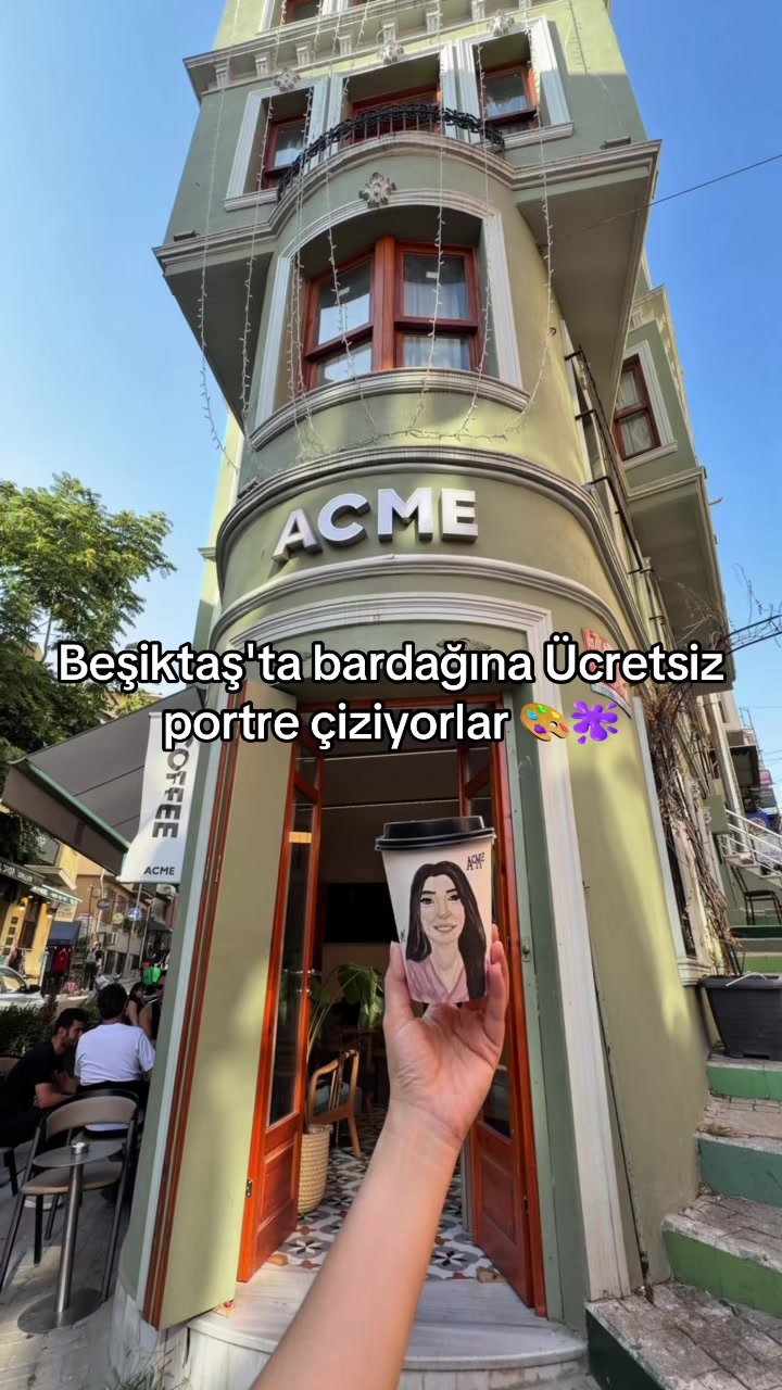 Coffee Cups Decorated By Artists In Beşiktaş